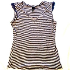 She said… Sleeveless top navy stripe size L